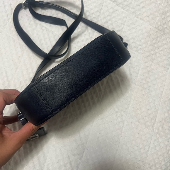 Marc Jacobs small crossbody - Picture 2 of 7